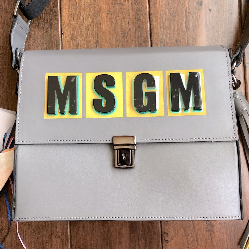 NEW MSGM BOX SATCHEL BAG W/ 3D FRONT LOGO ❤️‍🔥